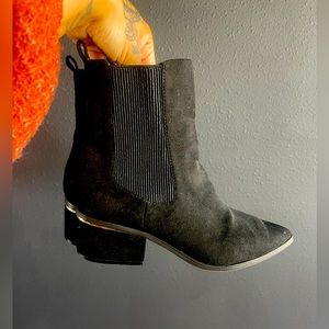 Express booties